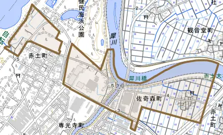 佐奇森町とその周辺の地図。町の範囲を重ねている
