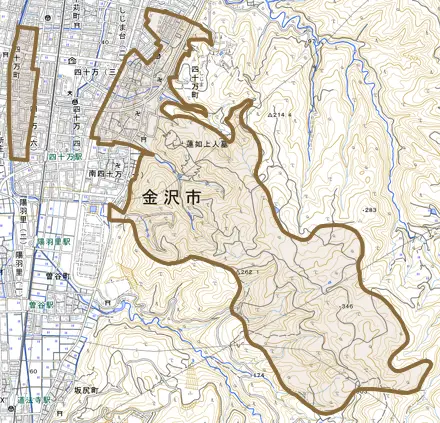 四十万町とその周辺の地図。町の範囲を重ねている