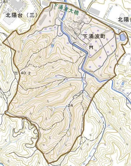 下涌波町とその周辺の地図。町の範囲を重ねている