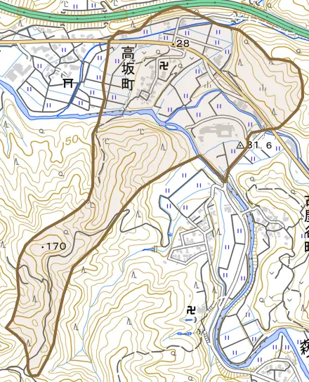 高坂町とその周辺の地図。町の範囲を重ねている