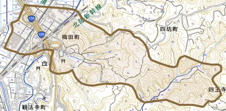 梅田町とその周辺の地図。町の範囲を重ねている