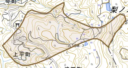 上平町とその周辺の地図。町の範囲を重ねている