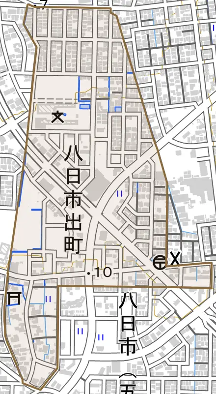 八日市出町とその周辺の地図。町の範囲を重ねている