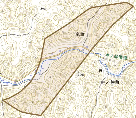 嵐町とその周辺の地図。町の範囲を重ねている