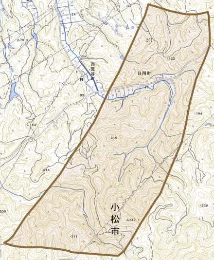 日用町とその周辺の地図。町の範囲を重ねている