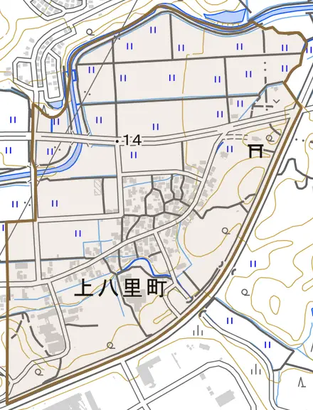 上八里町とその周辺の地図。町の範囲を重ねている