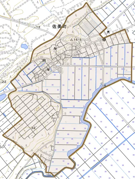 佐美町とその周辺の地図。町の範囲を重ねている