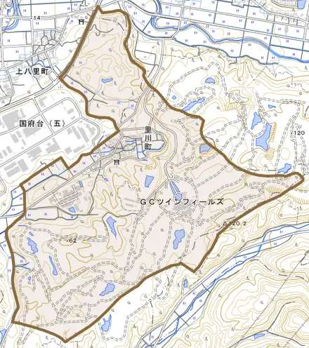 里川町とその周辺の地図。町の範囲を重ねている