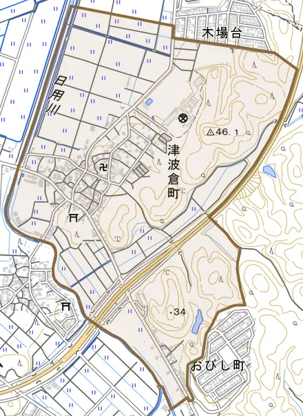 津波倉町とその周辺の地図。町の範囲を重ねている