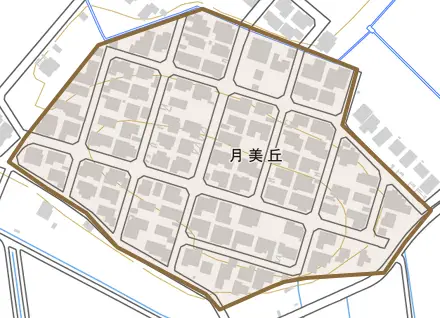 月美丘とその周辺の地図。町の範囲を重ねている