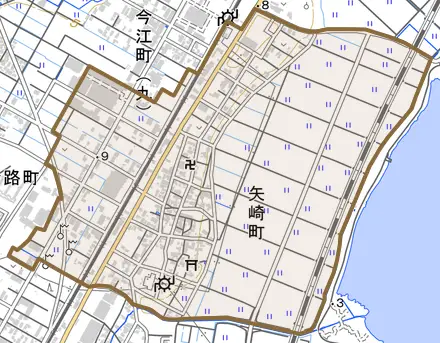 矢崎町とその周辺の地図。町の範囲を重ねている