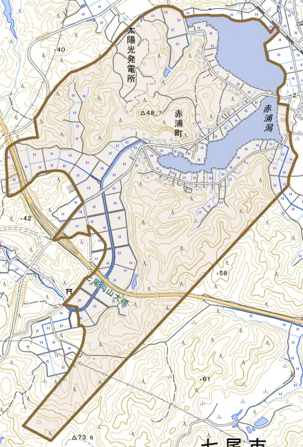 赤浦町とその周辺の地図。町の範囲を重ねている