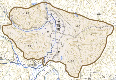 七原町とその周辺の地図。町の範囲を重ねている