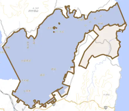 鵜浦町とその周辺の地図。町の範囲を重ねている