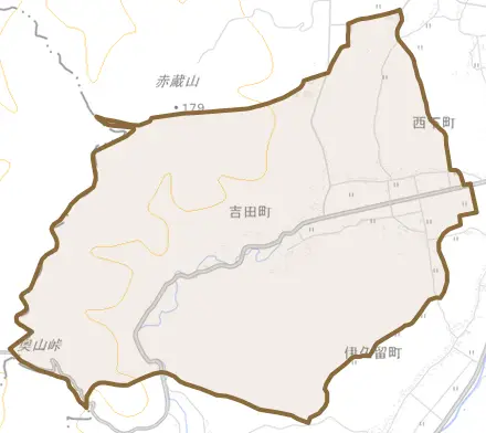 吉田町とその周辺の地図。町の範囲を重ねている
