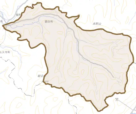 鍋谷町とその周辺の地図。町の範囲を重ねている