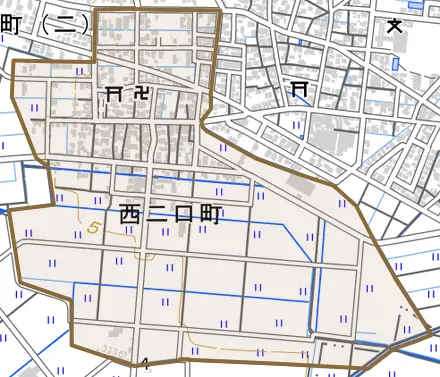 西二口町とその周辺の地図。町の範囲を重ねている