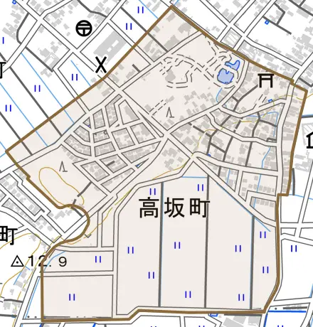 高坂町とその周辺の地図。町の範囲を重ねている