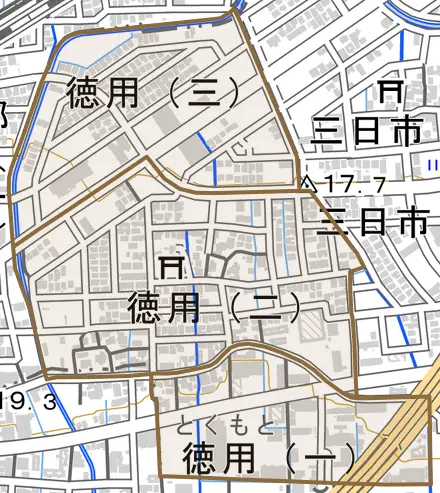 徳用とその周辺の地図。町の範囲を重ねている