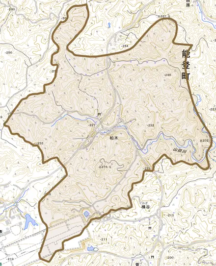 字柏木とその周辺の地図。町の範囲を重ねている