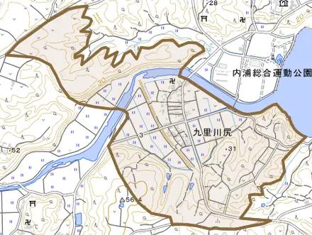 字九里川尻とその周辺の地図。町の範囲を重ねている