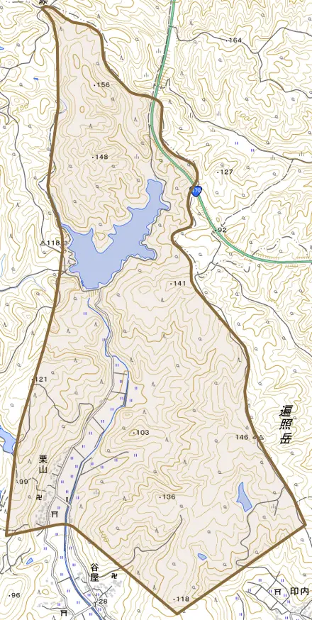 栗山とその周辺の地図。町の範囲を重ねている