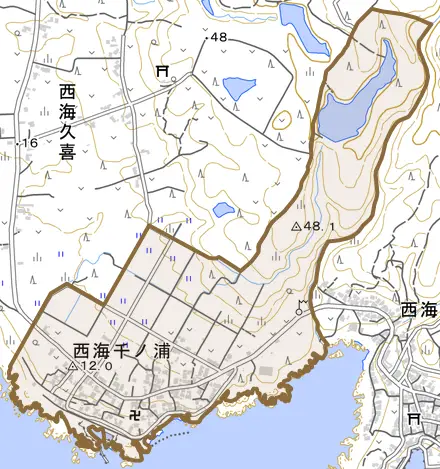 西海千ノ浦とその周辺の地図。町の範囲を重ねている