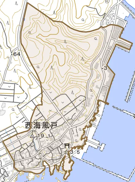 西海風戸とその周辺の地図。町の範囲を重ねている