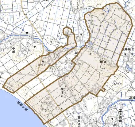 里本江とその周辺の地図。町の範囲を重ねている