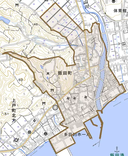 飯田町とその周辺の地図。町の範囲を重ねている
