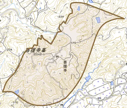 字菩提寺とその周辺の地図。町の範囲を重ねている