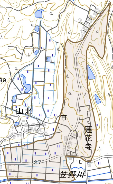 字蓮花寺とその周辺の地図。町の範囲を重ねている