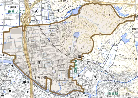 字庄とその周辺の地図。町の範囲を重ねている