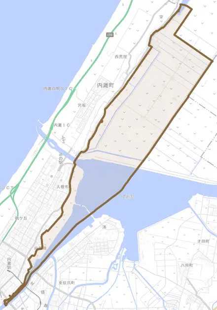 字湖西とその周辺の地図。町の範囲を重ねている