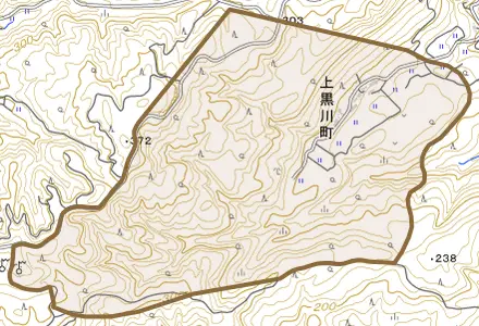 上黒川町とその周辺の地図。町の範囲を重ねている