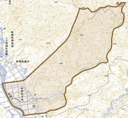 町野町寺地とその周辺の地図。町の範囲を重ねている