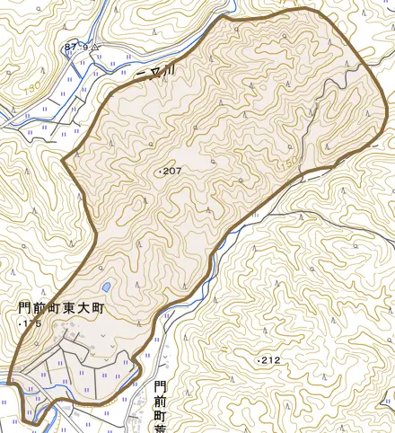 門前町東大町とその周辺の地図。町の範囲を重ねている