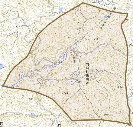 門前町飯川谷とその周辺の地図。町の範囲を重ねている