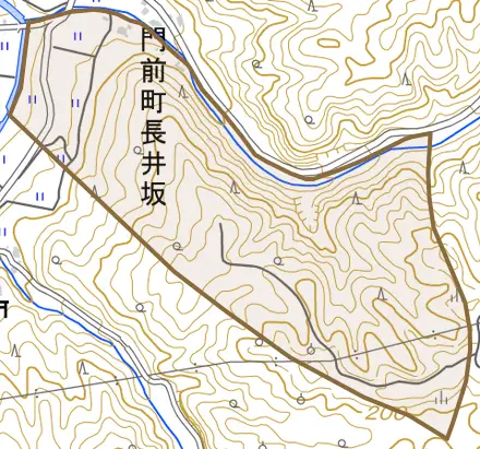 門前町長井坂とその周辺の地図。町の範囲を重ねている