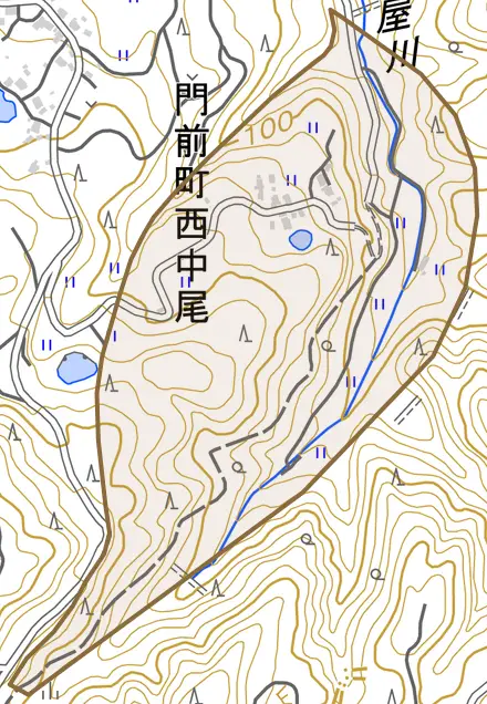 門前町西中尾とその周辺の地図。町の範囲を重ねている