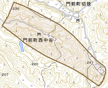 門前町西中谷とその周辺の地図。町の範囲を重ねている