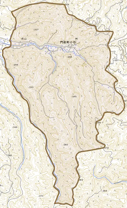 門前町小石とその周辺の地図。町の範囲を重ねている