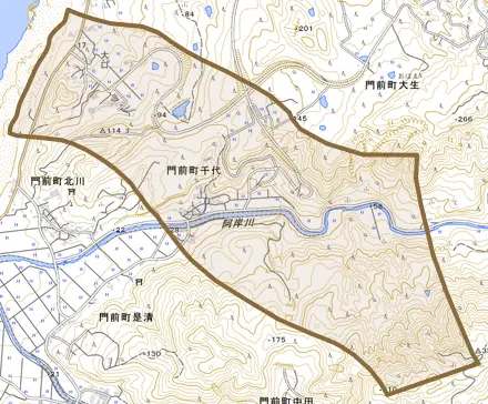 門前町千代とその周辺の地図。町の範囲を重ねている