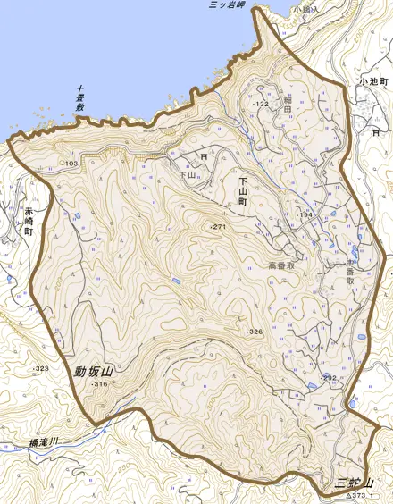 下山町とその周辺の地図。町の範囲を重ねている