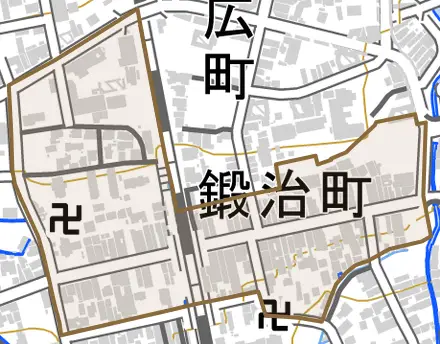 鍛治町とその周辺の地図。町の範囲を重ねている