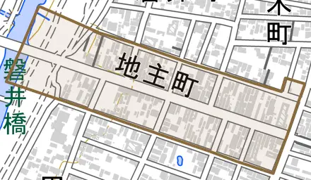 地主町とその周辺の地図。町の範囲を重ねている
