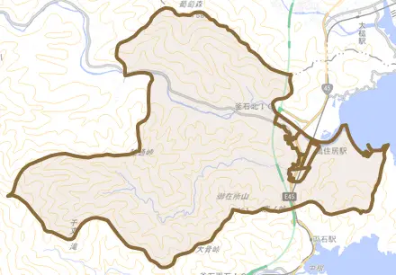 鵜住居町とその周辺の地図。町の範囲を重ねている