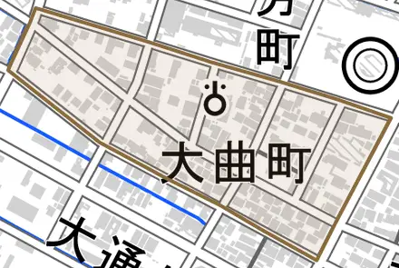 大曲町とその周辺の地図。町の範囲を重ねている