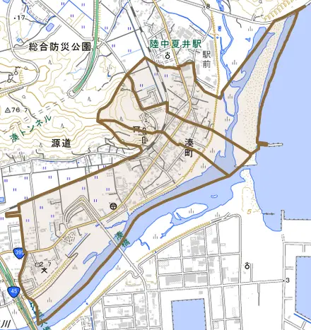 湊町とその周辺の地図。町の範囲を重ねている