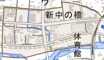 新中の橋とその周辺の地図。町の範囲を重ねている